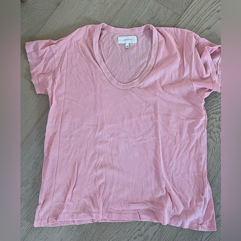 The Great. scoop neck tee - coral